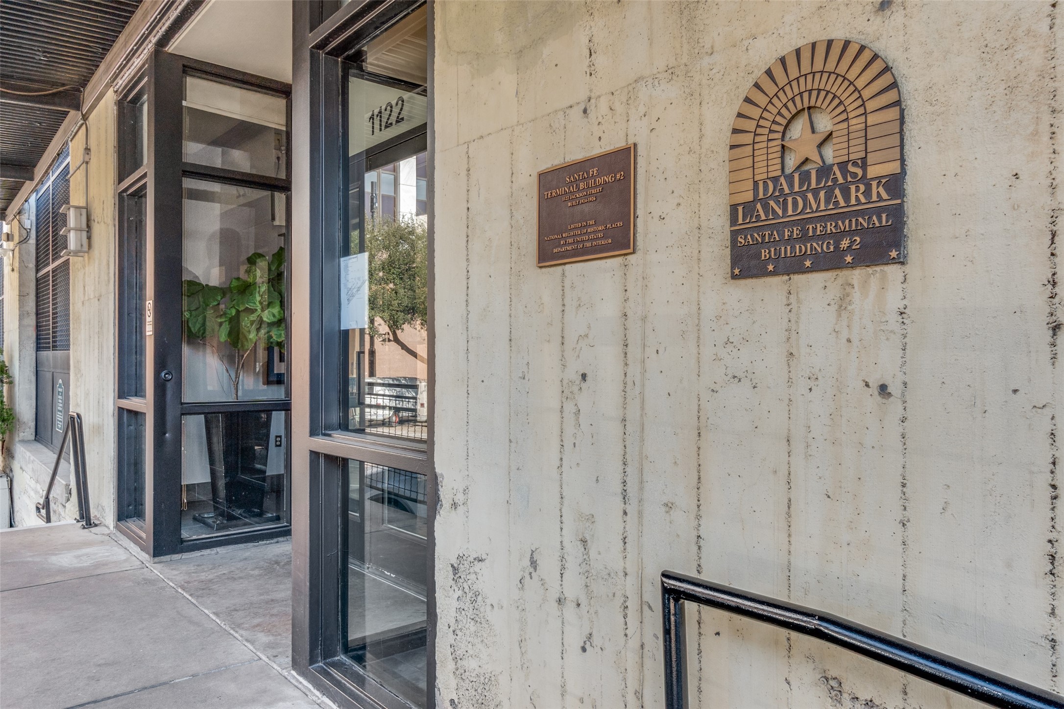 1122 Jackson Street Dallas TX 75202