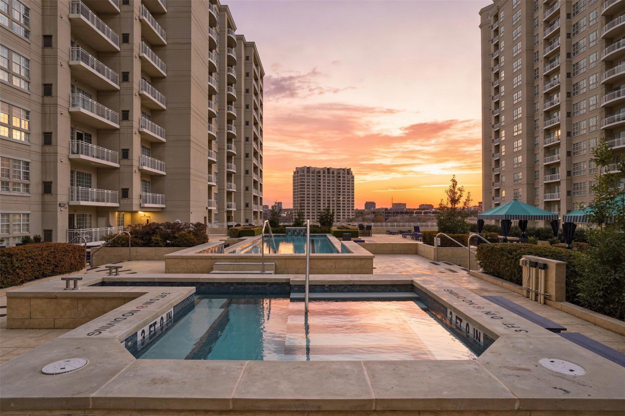 3225 Turtle Creek Boulevard Dallas TX 75219