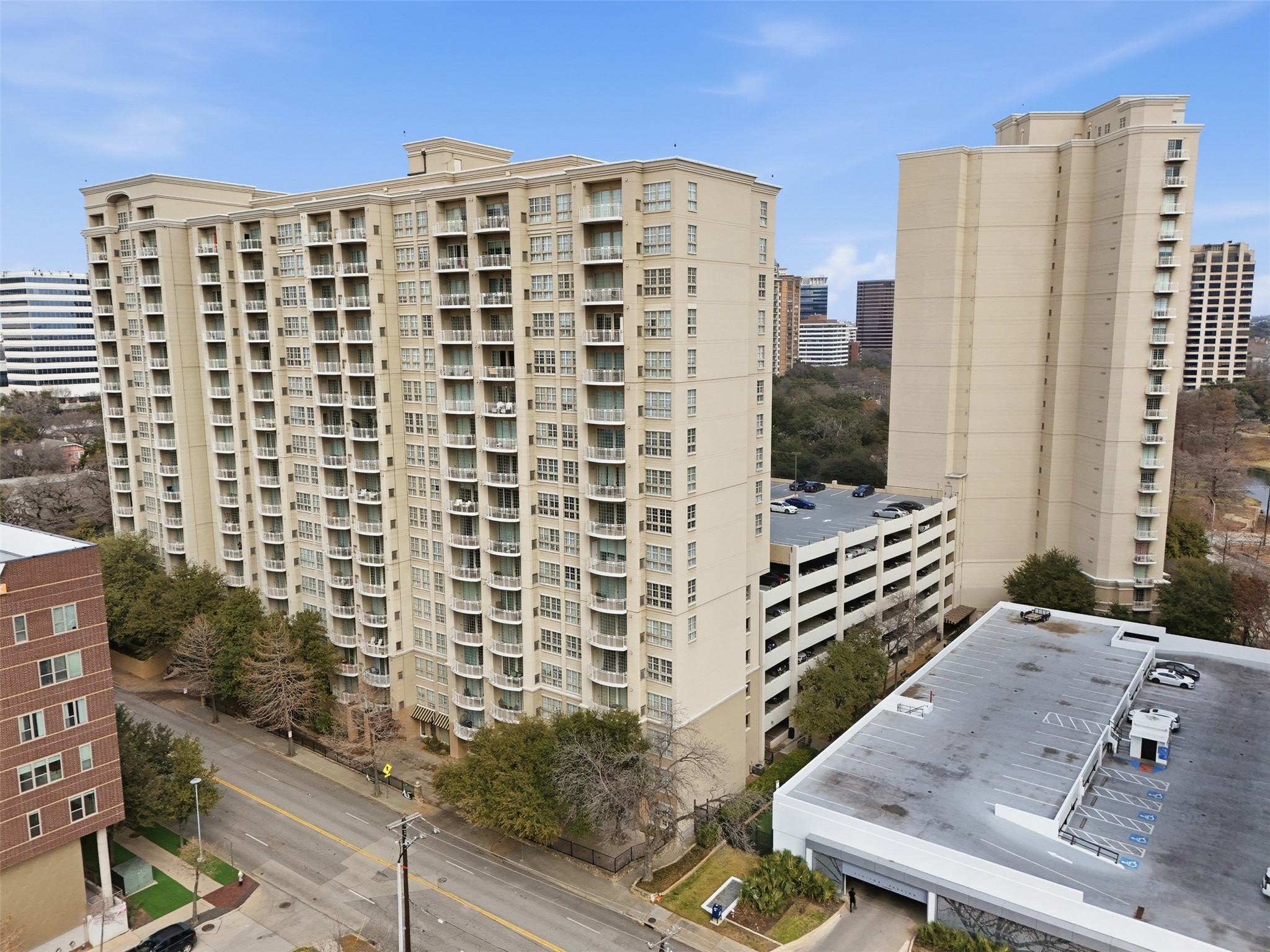 3225 Turtle Creek Boulevard Dallas TX 75219
