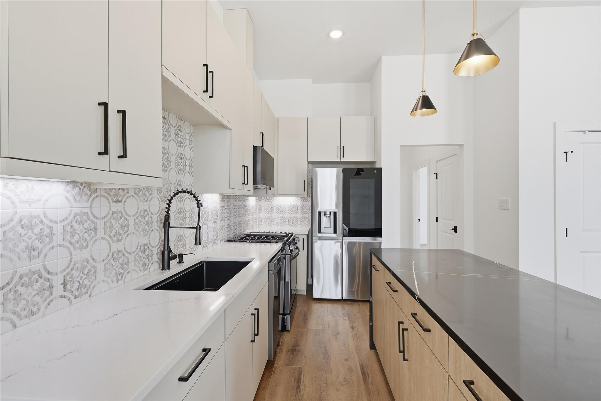 453 W Morphy Street Fort Worth TX 76104