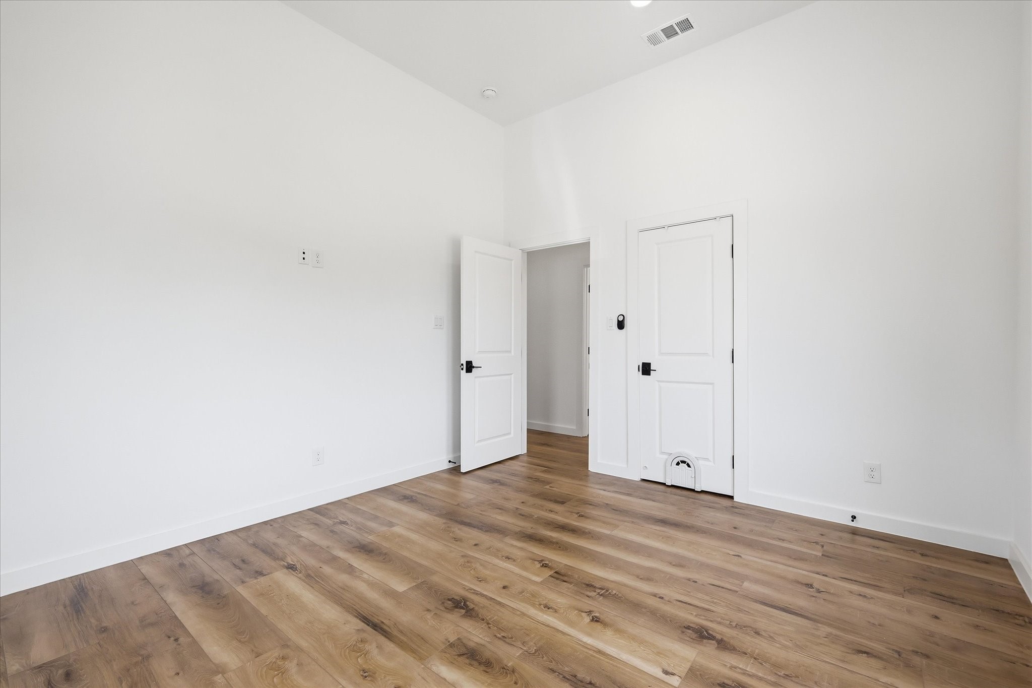453 W Morphy Street Fort Worth TX 76104