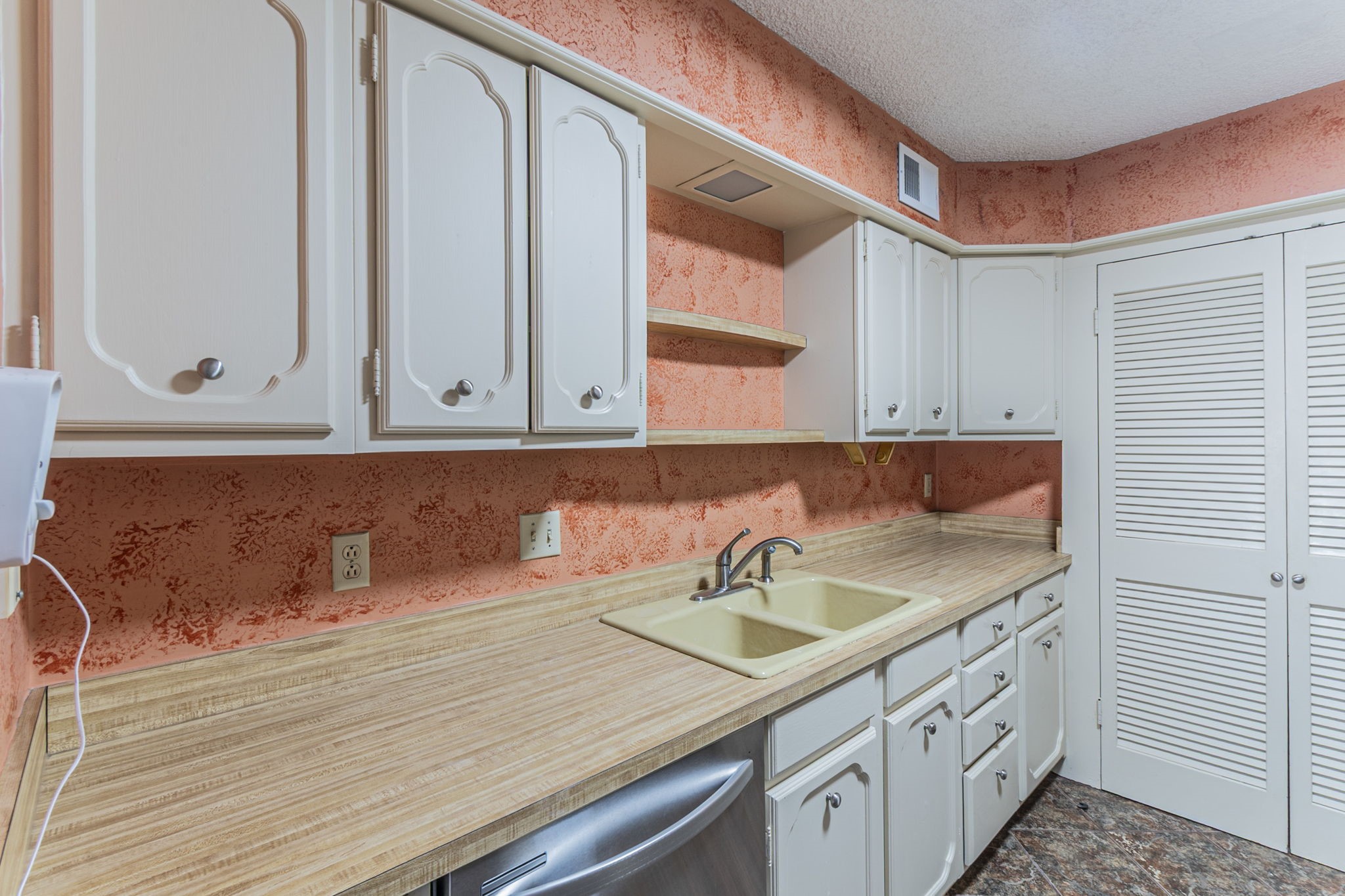 408 Hollyhill Lane Denton TX 76205