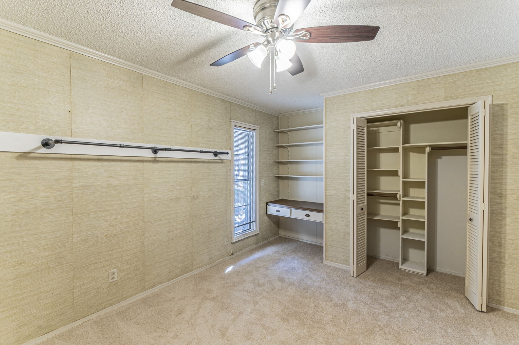 408 Hollyhill Lane Denton TX 76205
