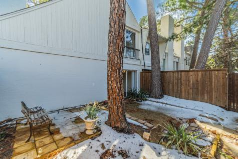 408 Hollyhill Lane Denton TX 76205