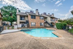 2835 Keller Springs Road Carrollton TX 75006