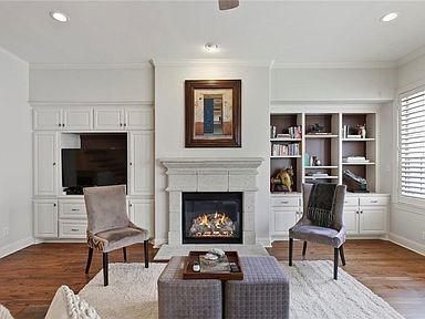 4045 Throckmorton Street Dallas TX 75219