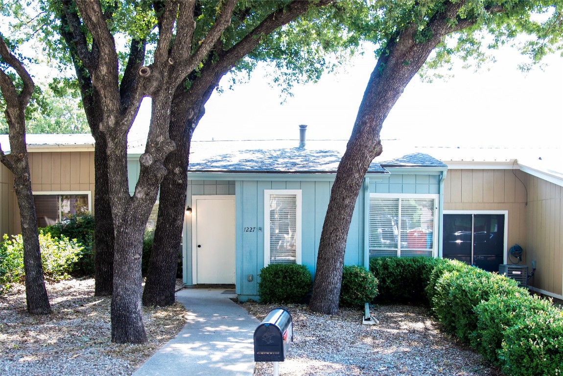 1227 Elm Court Runaway Bay TX 76426