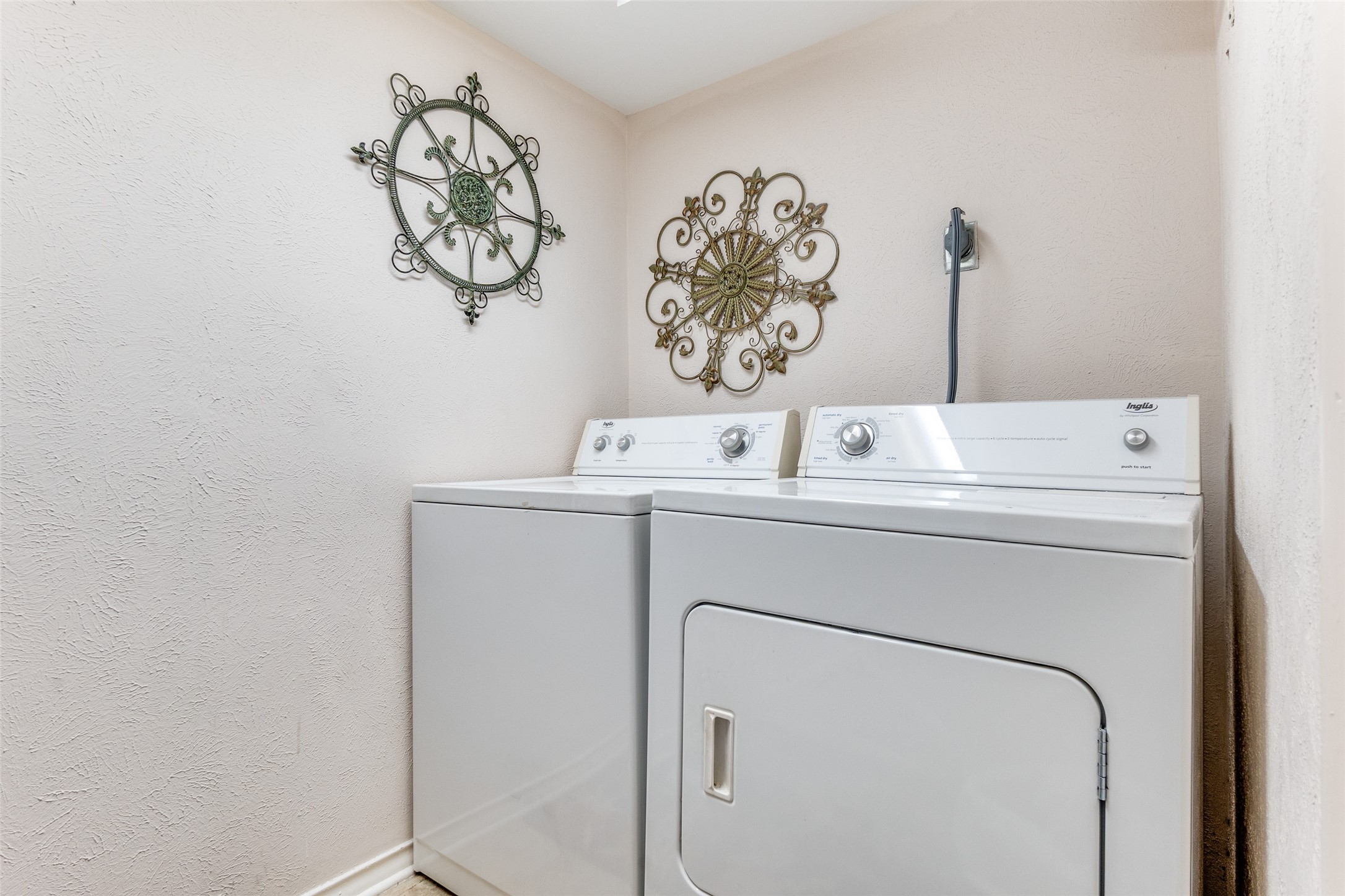 6230 Bandera Avenue Dallas TX 75225