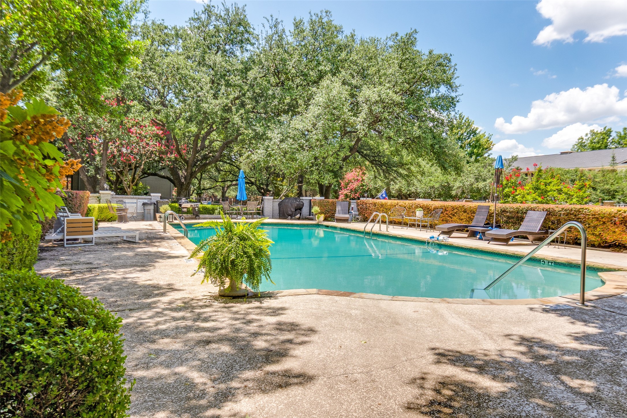 6230 Bandera Avenue Dallas TX 75225