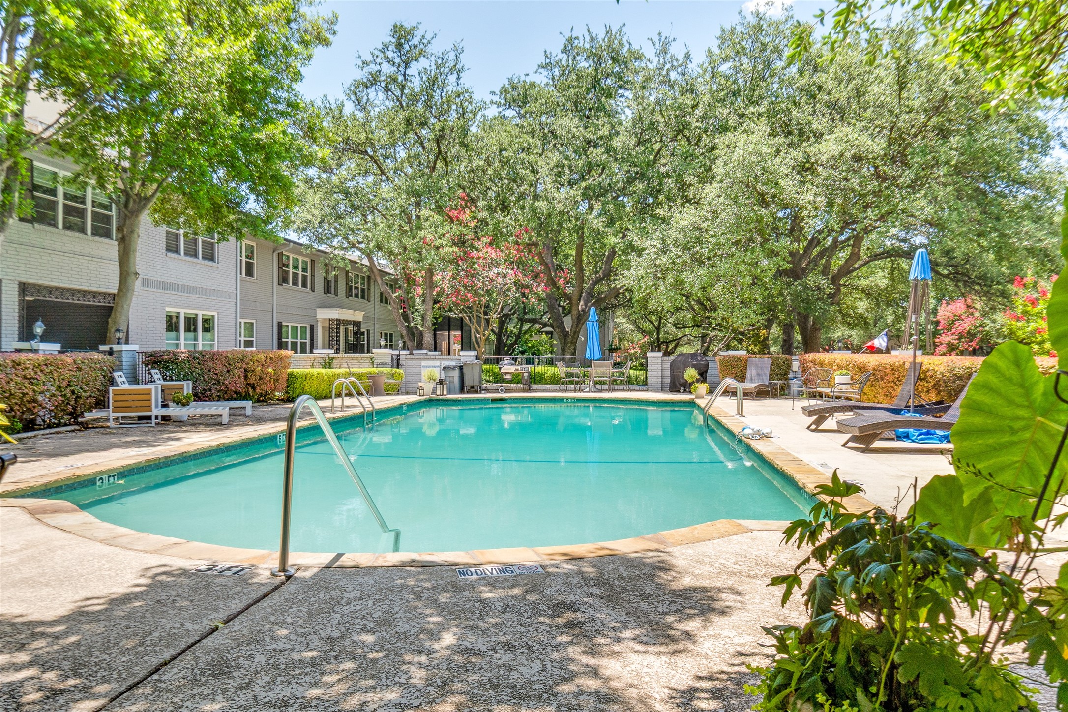 6230 Bandera Avenue Dallas TX 75225