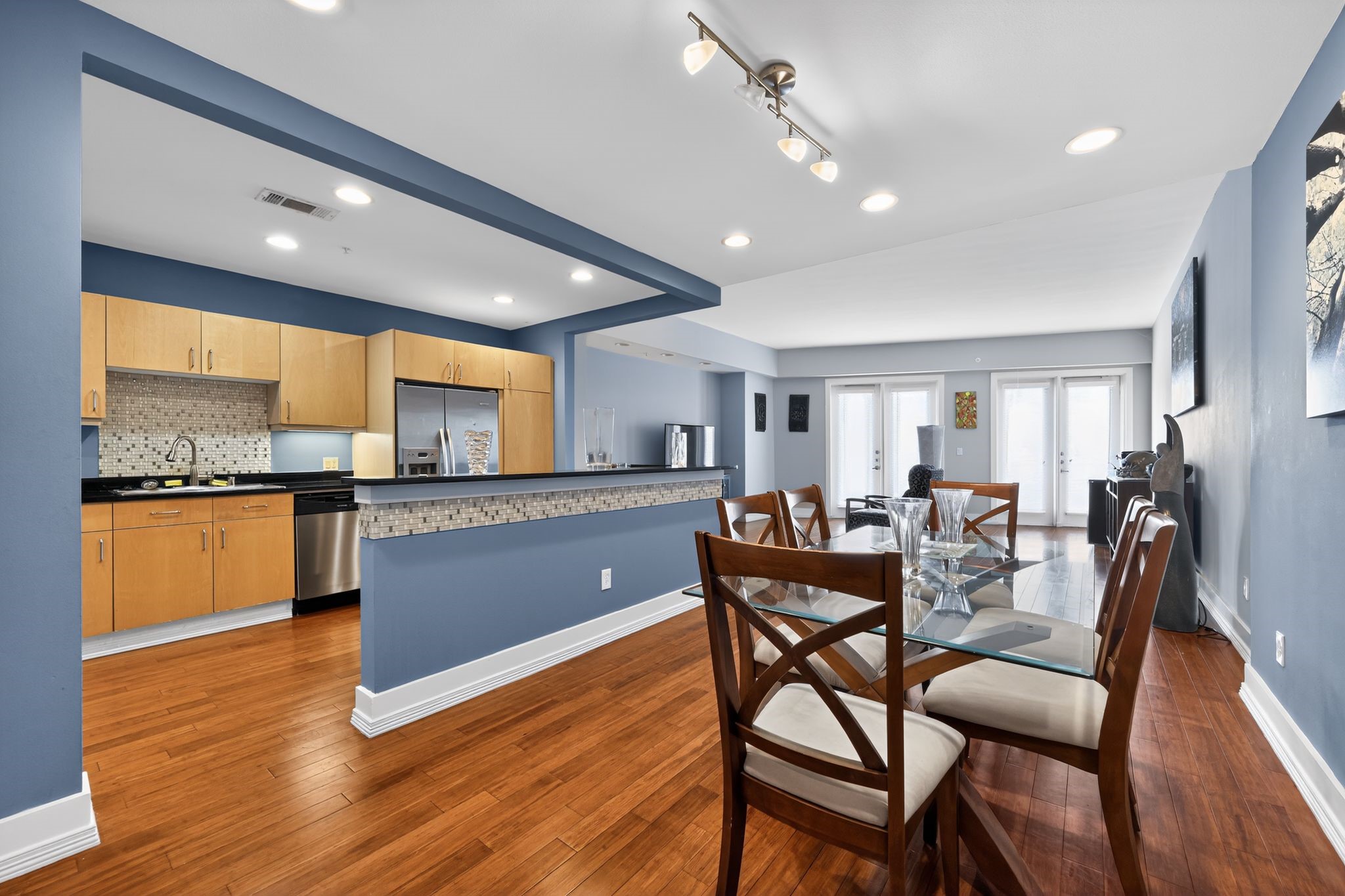 5055 Addison Circle Addison TX 75001