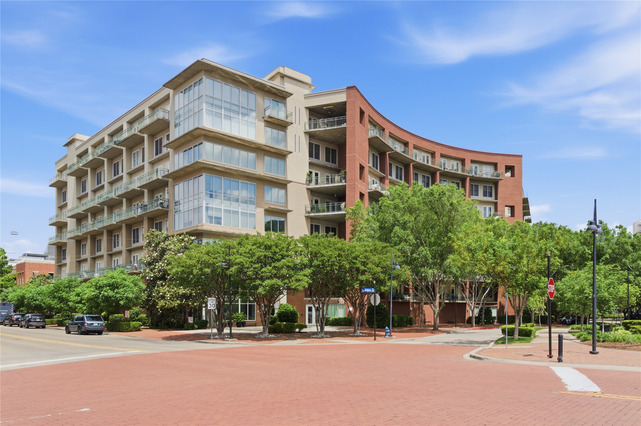 5055 Addison Circle Addison TX 75001