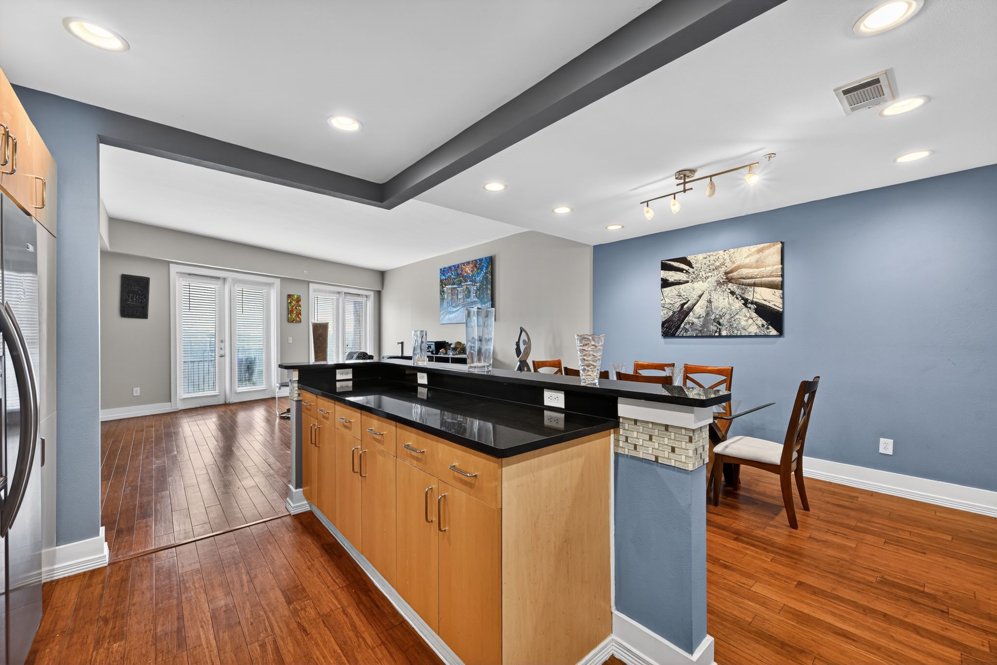 5055 Addison Circle Addison TX 75001
