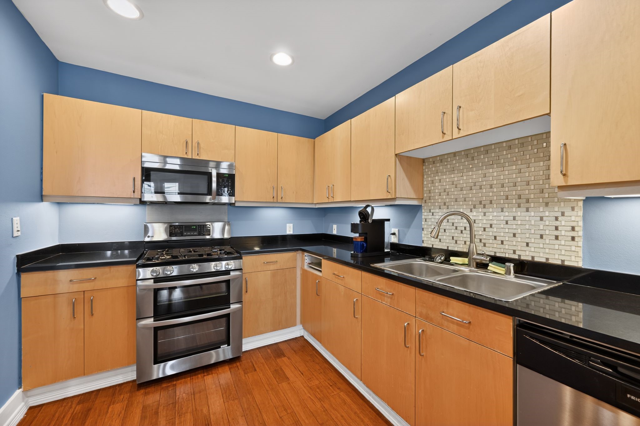 5055 Addison Circle Addison TX 75001