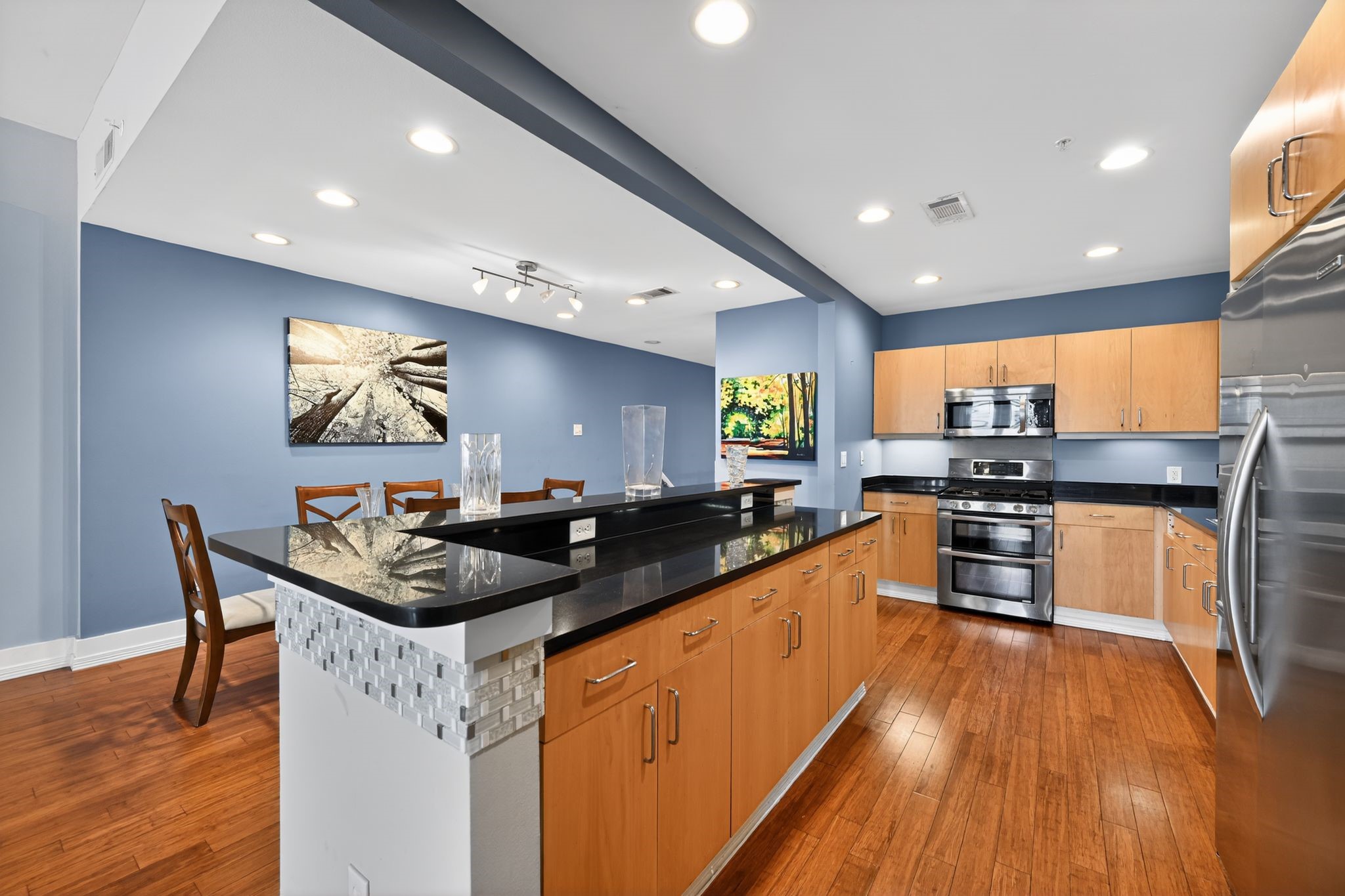 5055 Addison Circle Addison TX 75001