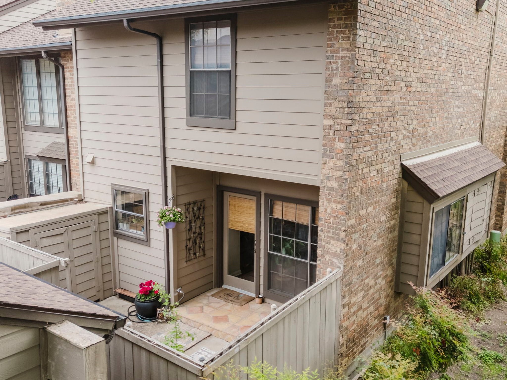 9910 Royal Lane Dallas TX 75231