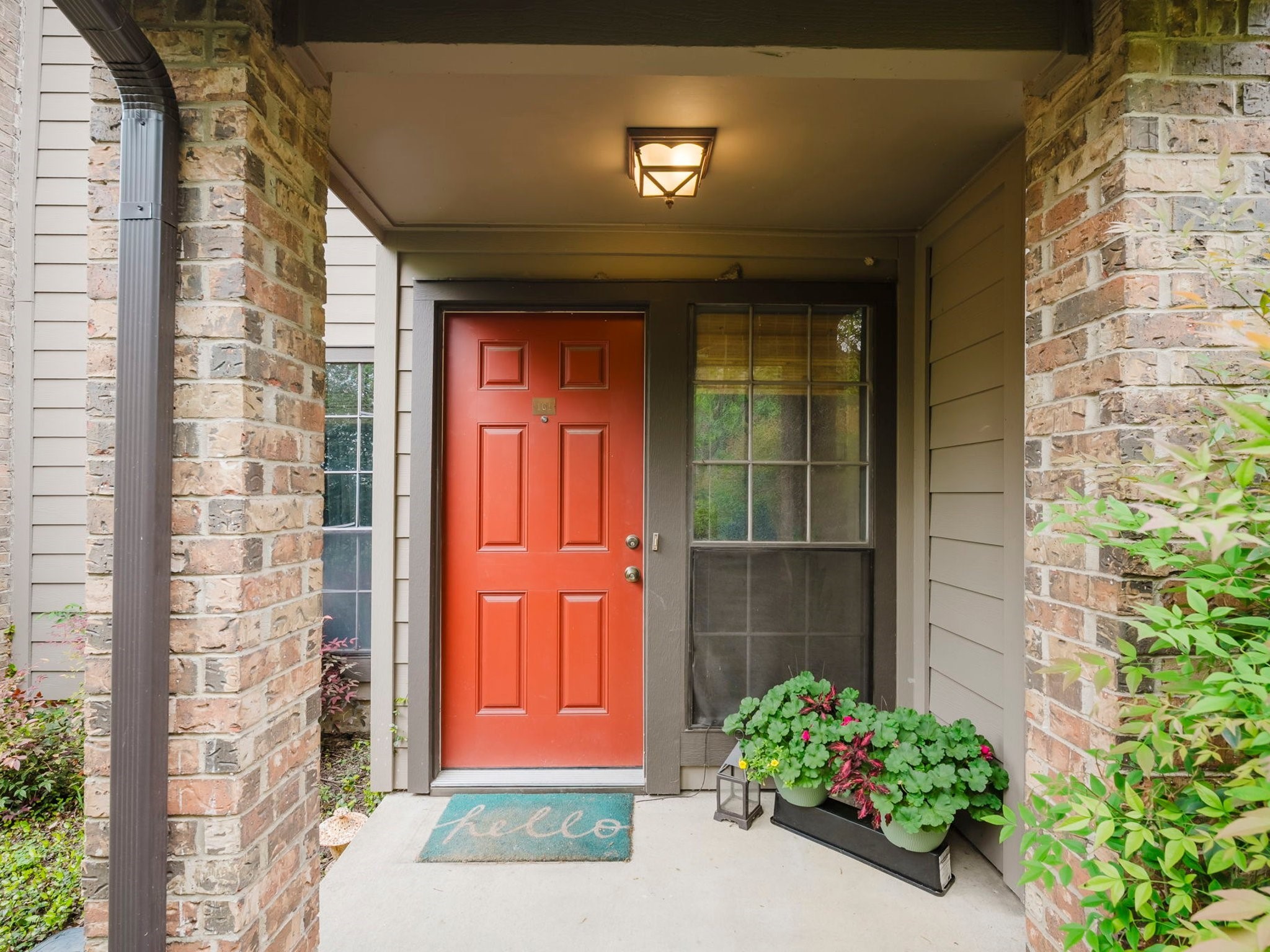 9910 Royal Lane Dallas TX 75231