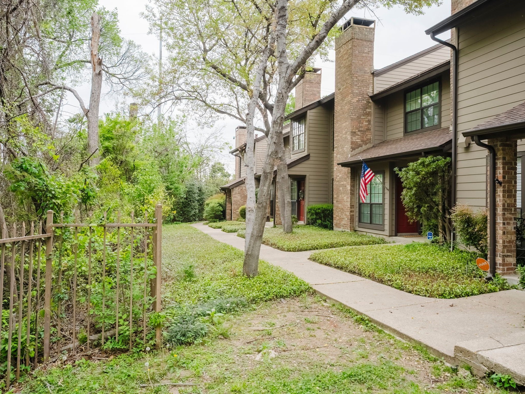 9910 Royal Lane Dallas TX 75231