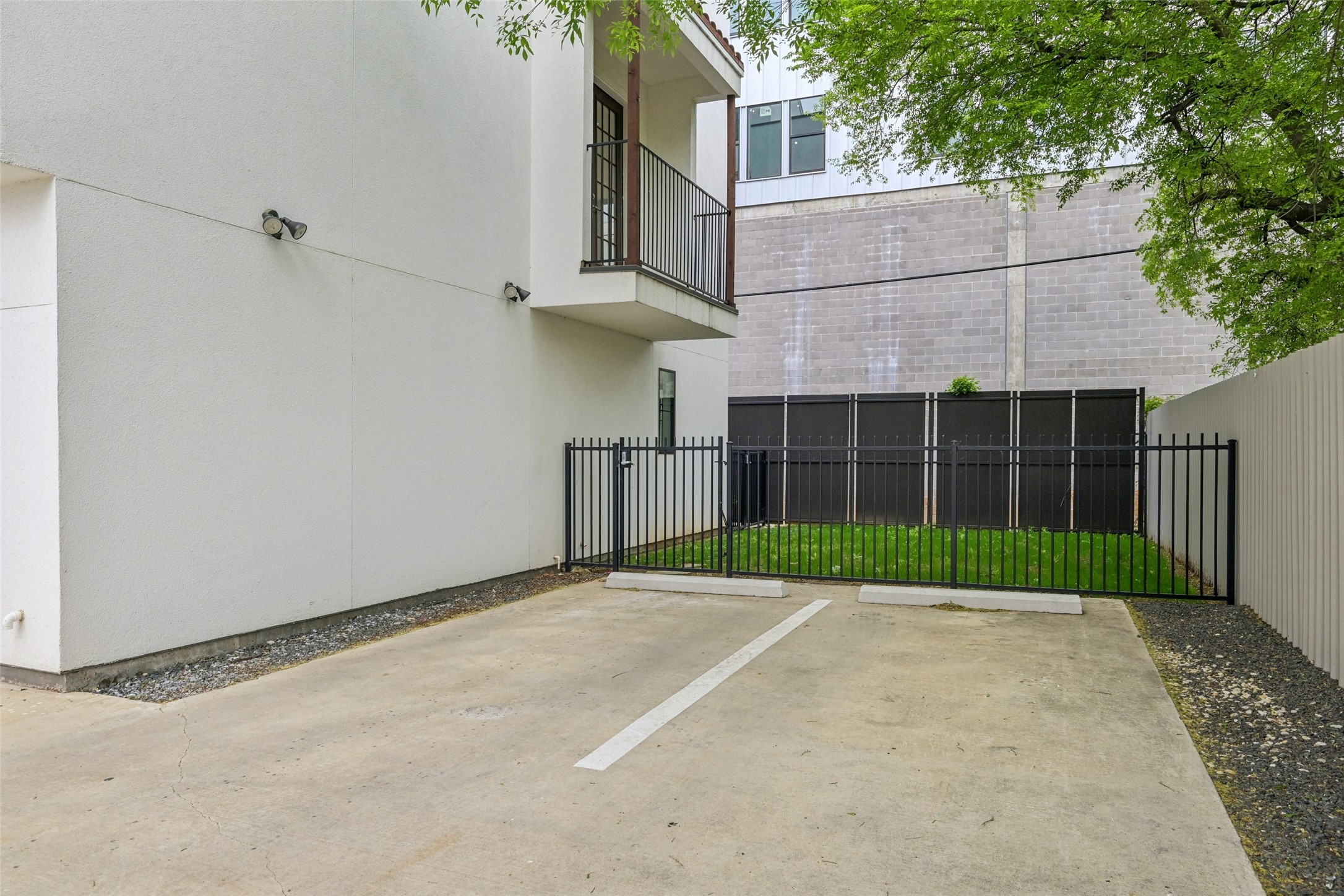 1775 Novela Way Dallas TX 75215