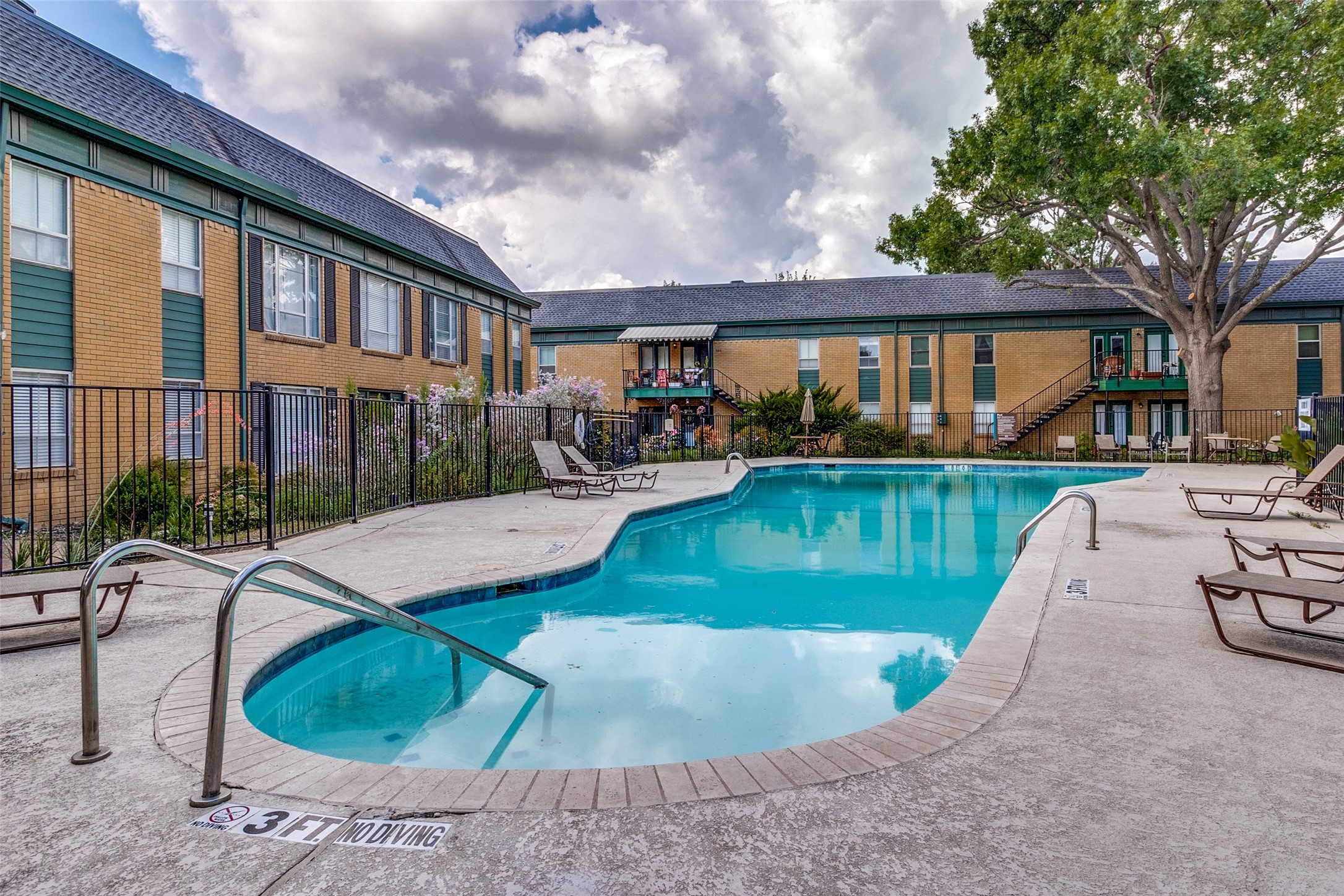 4811 Skillman Street Dallas TX 75206