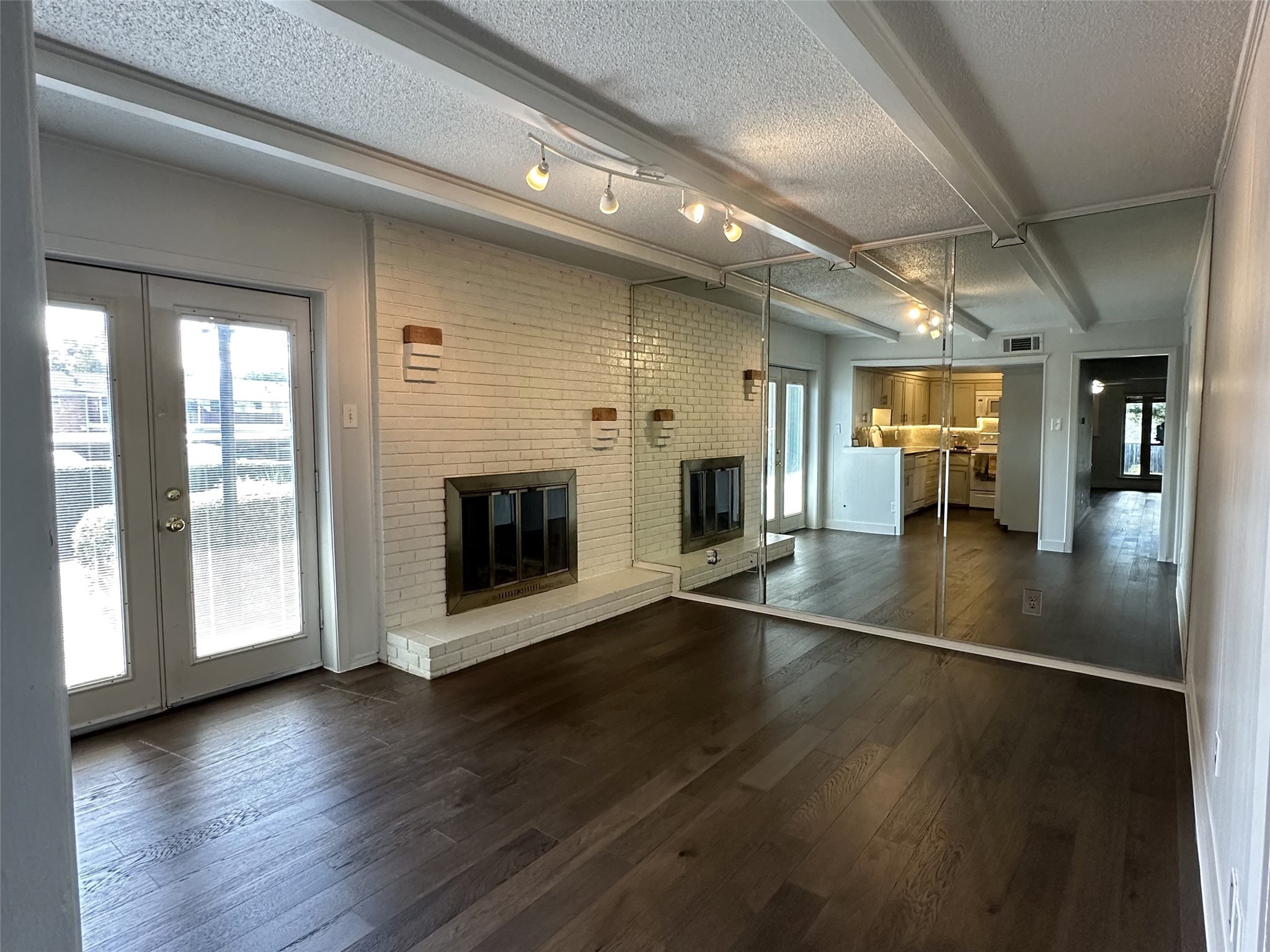 4811 Skillman Street Dallas TX 75206