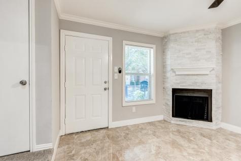 210 Rolston Road Irving TX 75060