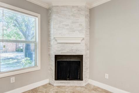 210 Rolston Road Irving TX 75060