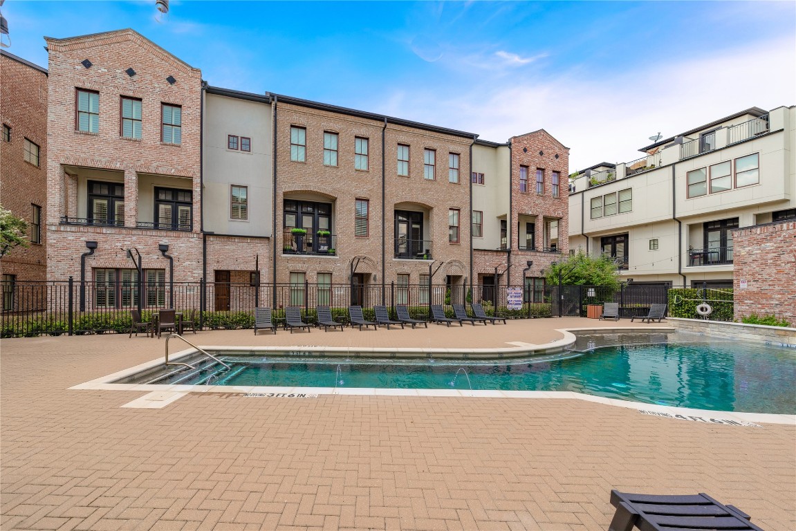 2162 Aylesport Drive Dallas TX 75201