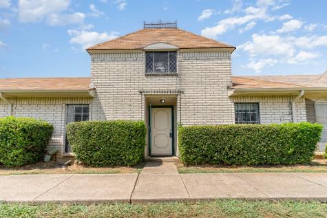 10 W Townhouse Lane Grand Prairie TX 75052