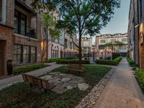 2114 Aylesport Drive Dallas TX 75201