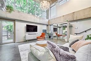 1001 Belleview Street Dallas TX 75215