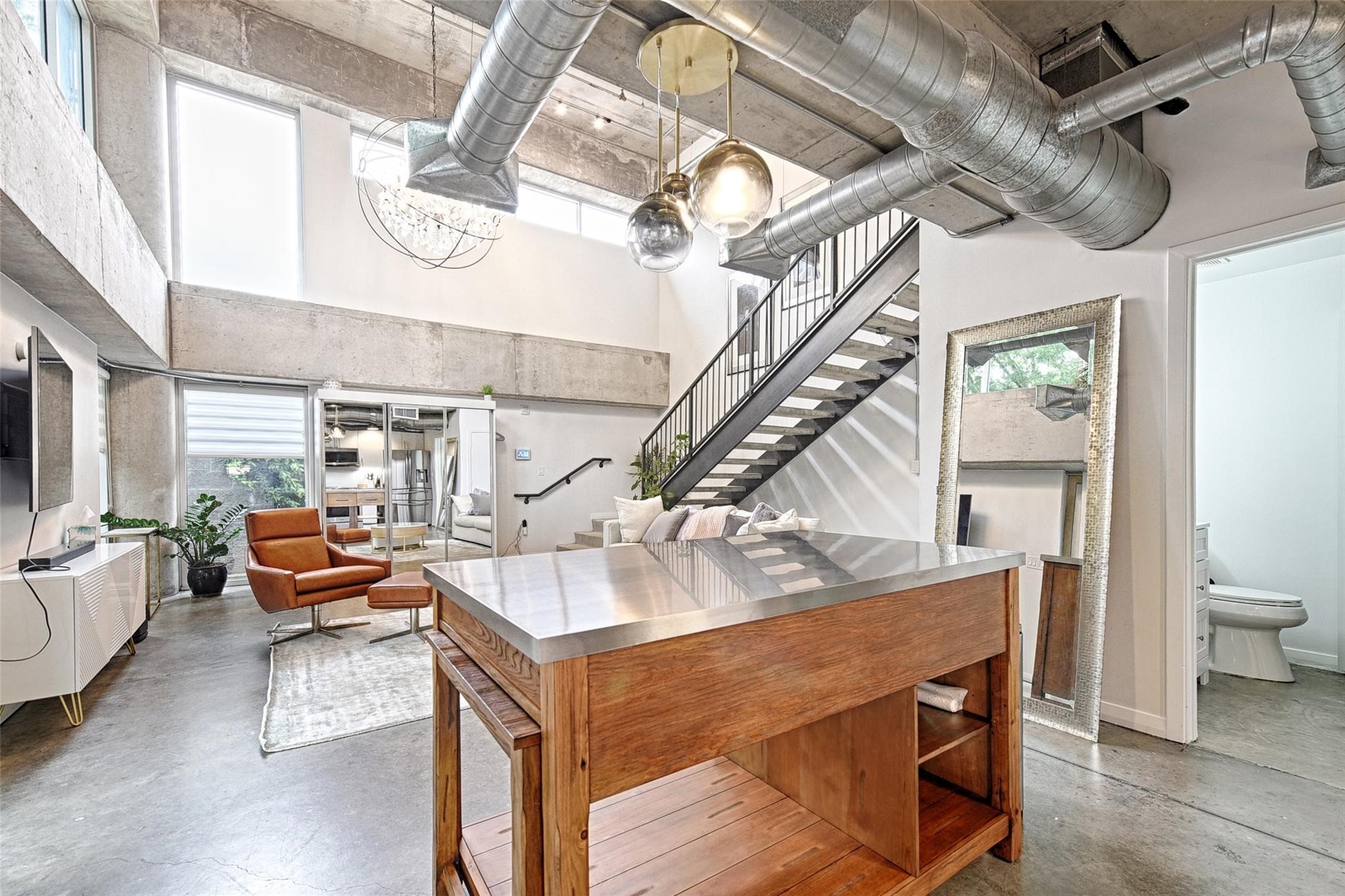 1001 Belleview Street Dallas TX 75215