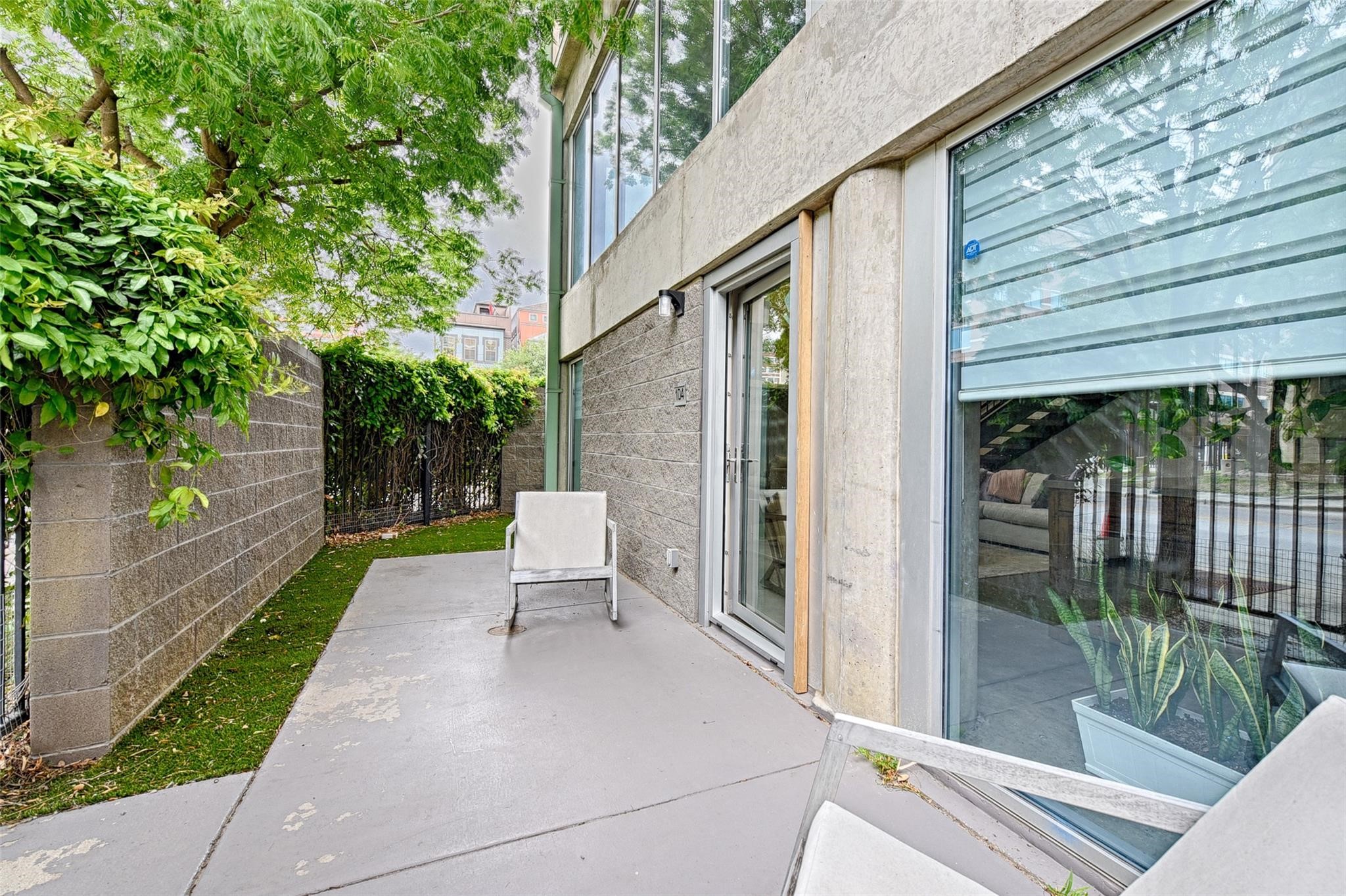 1001 Belleview Street Dallas TX 75215