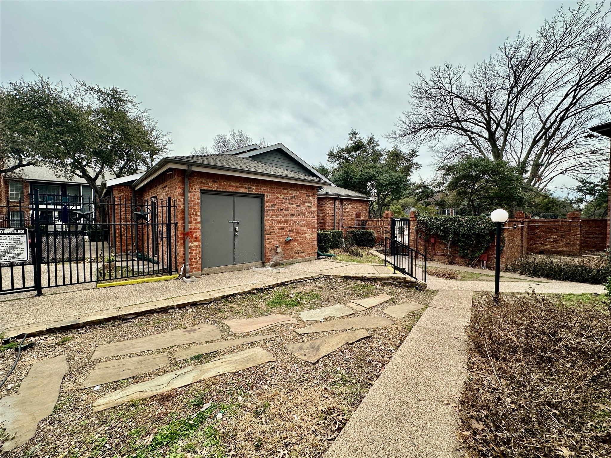 18333 Roehampton Drive Dallas TX 75252