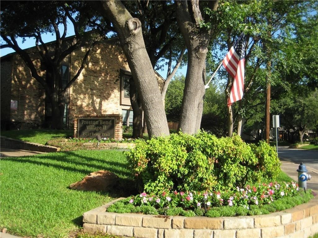 15221 Berry Trail Dallas TX 75248