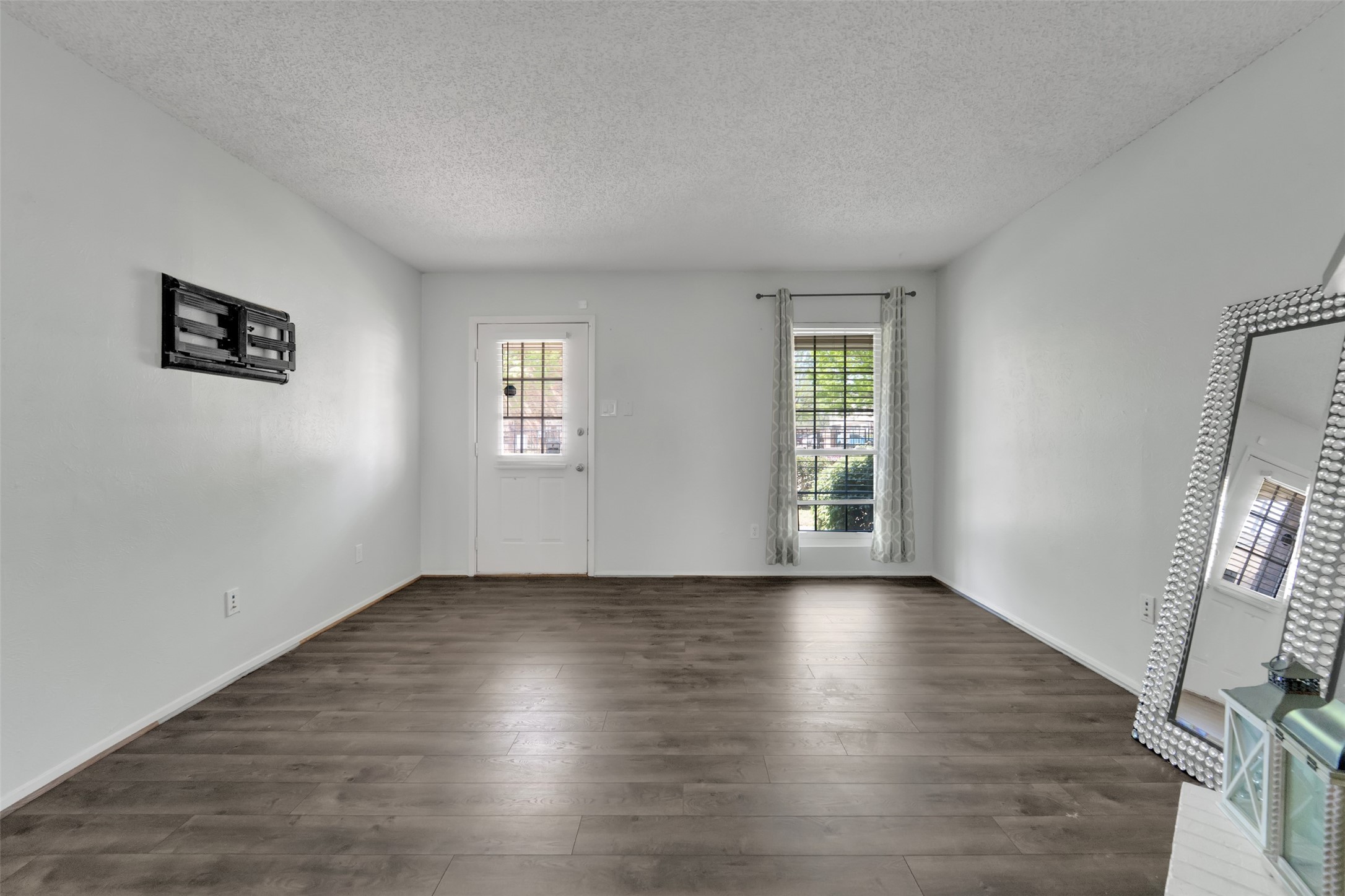 641 Carriagehouse Lane Garland TX 75040