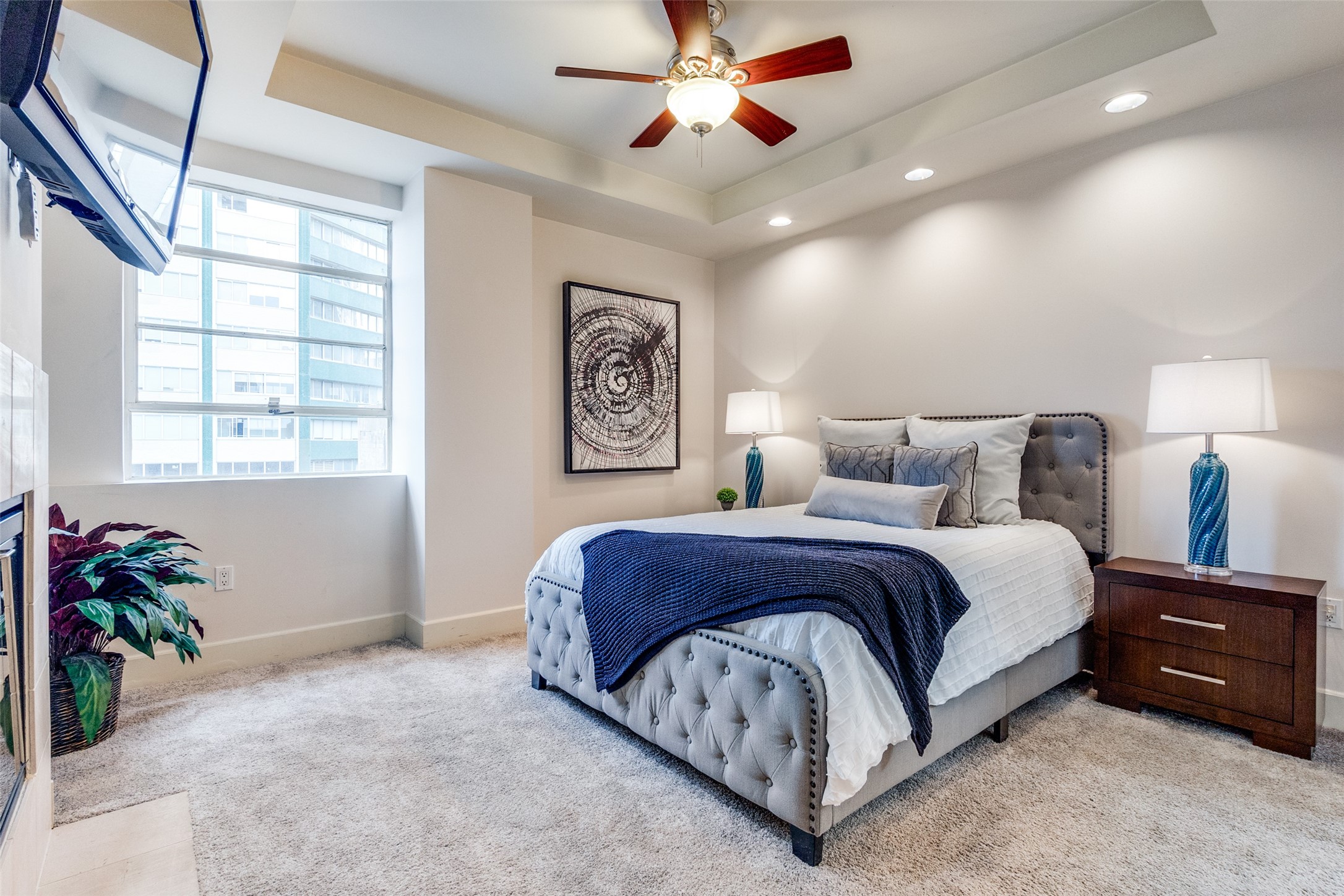 1505 Elm Street Dallas TX 75201