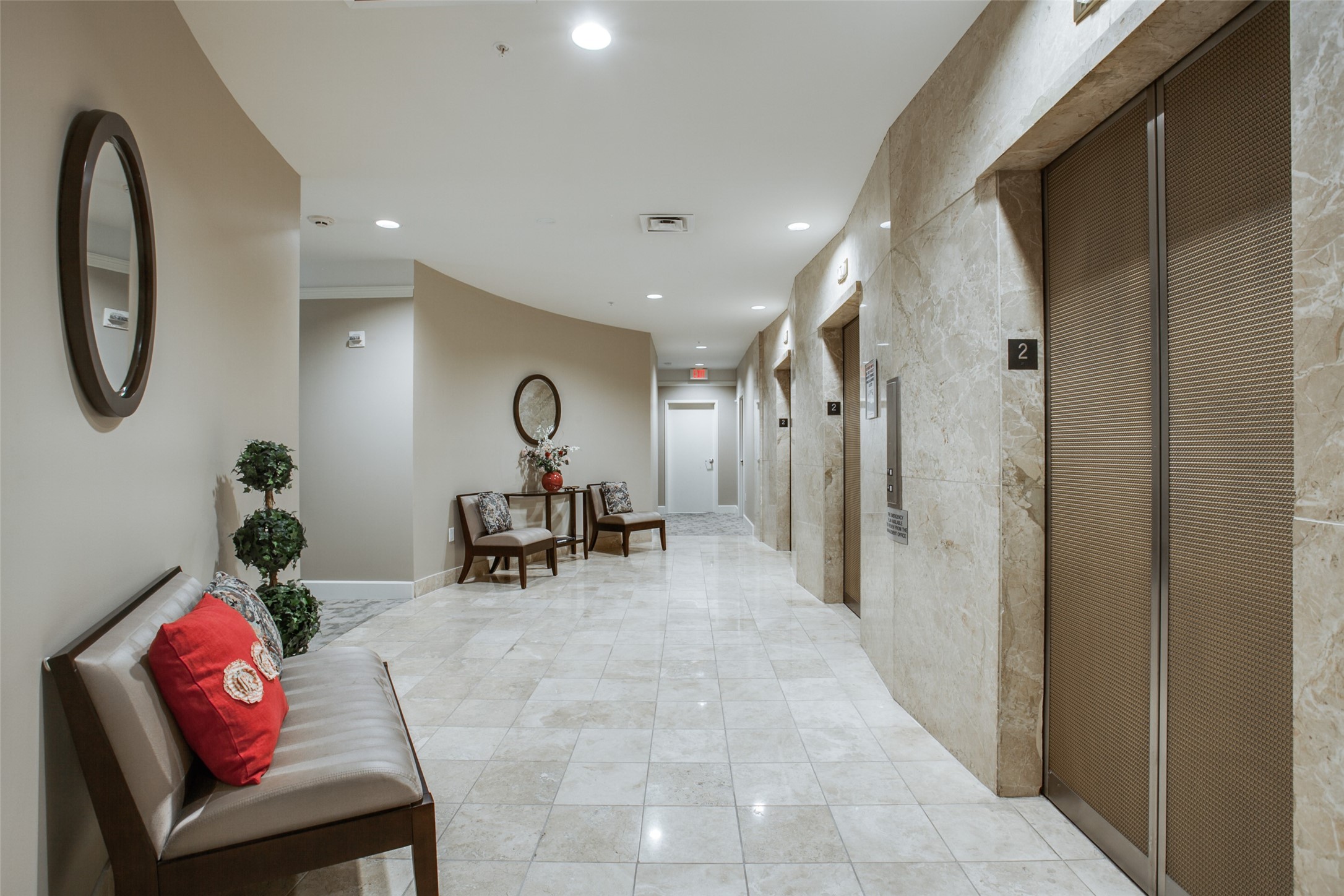 1505 Elm Street Dallas TX 75201