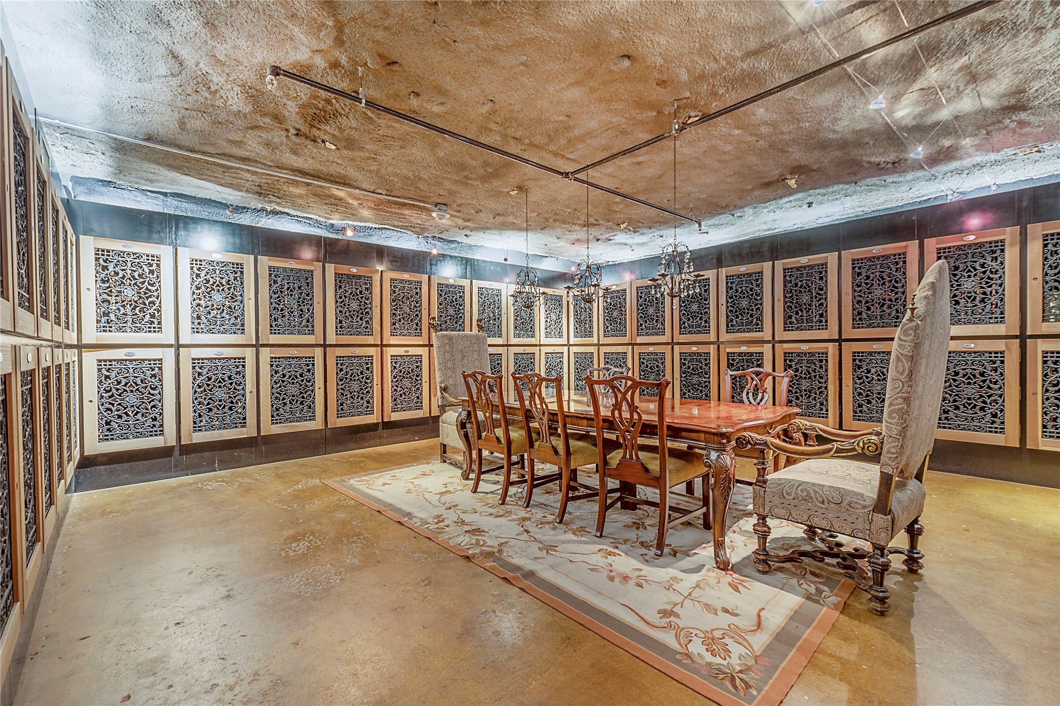 1505 Elm Street Dallas TX 75201