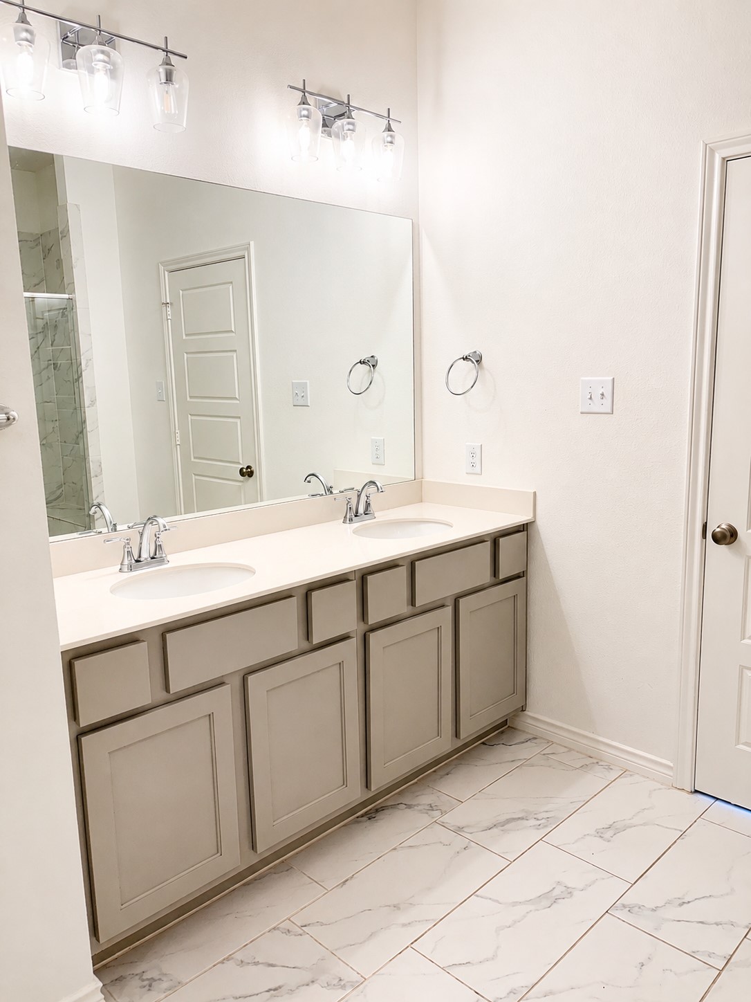 2825 Stanley Avenue Fort Worth TX 76110