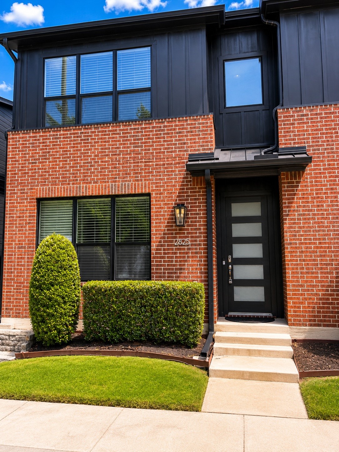 2825 Stanley Avenue Fort Worth TX 76110