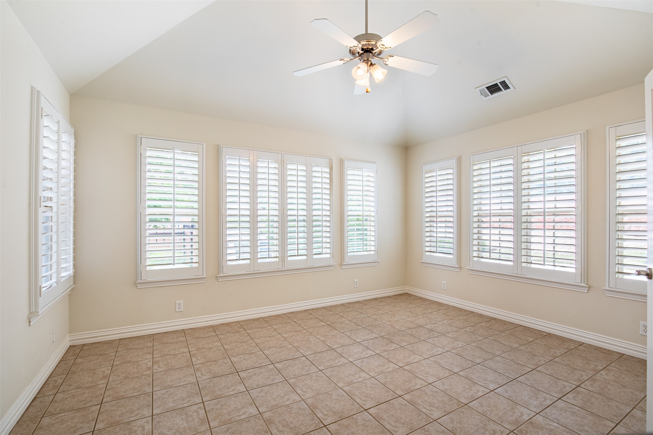 3250 Rosemeade Drive Fort Worth TX 76116