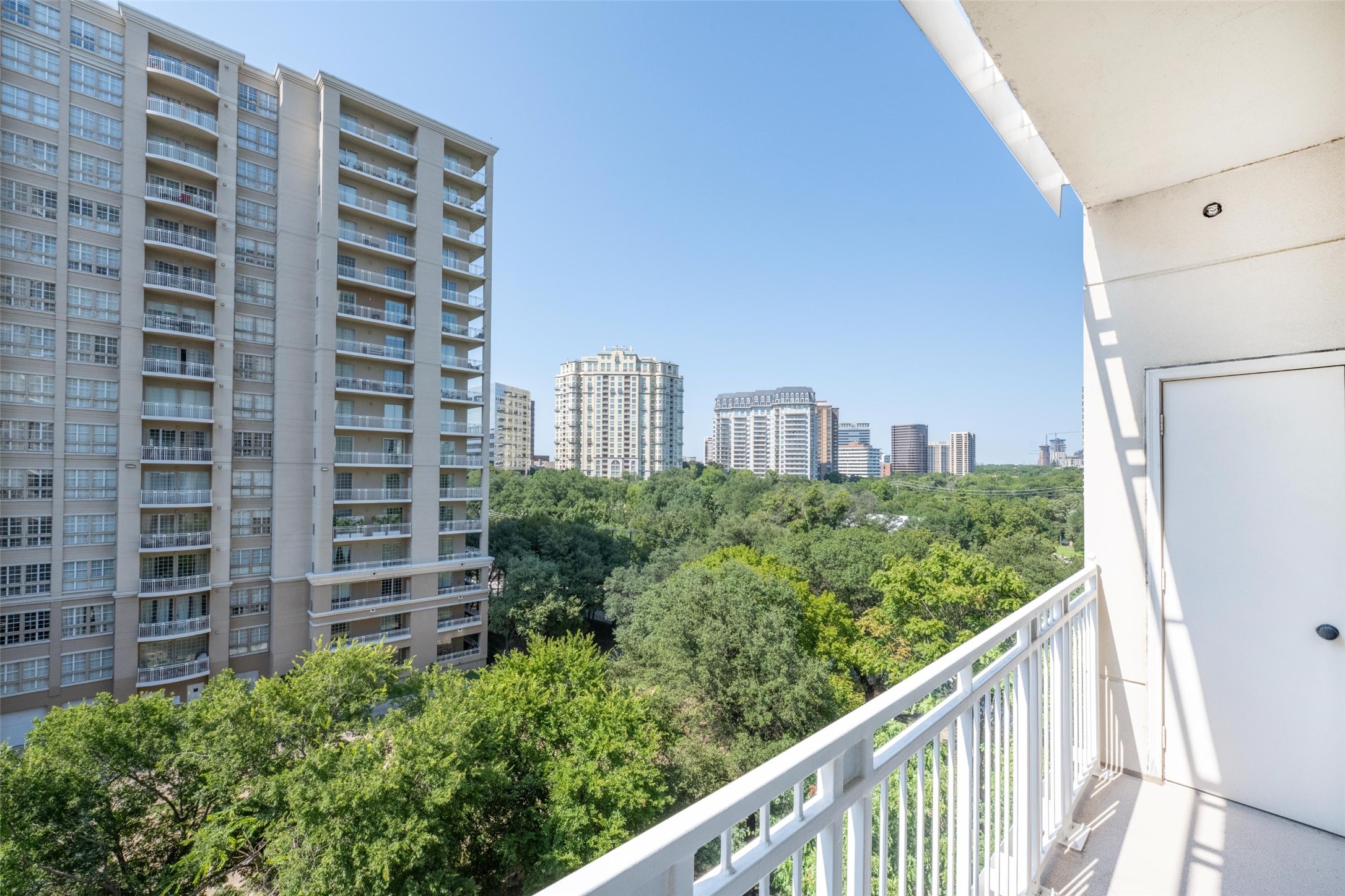 3225 Turtle Creek Boulevard Dallas TX 75219