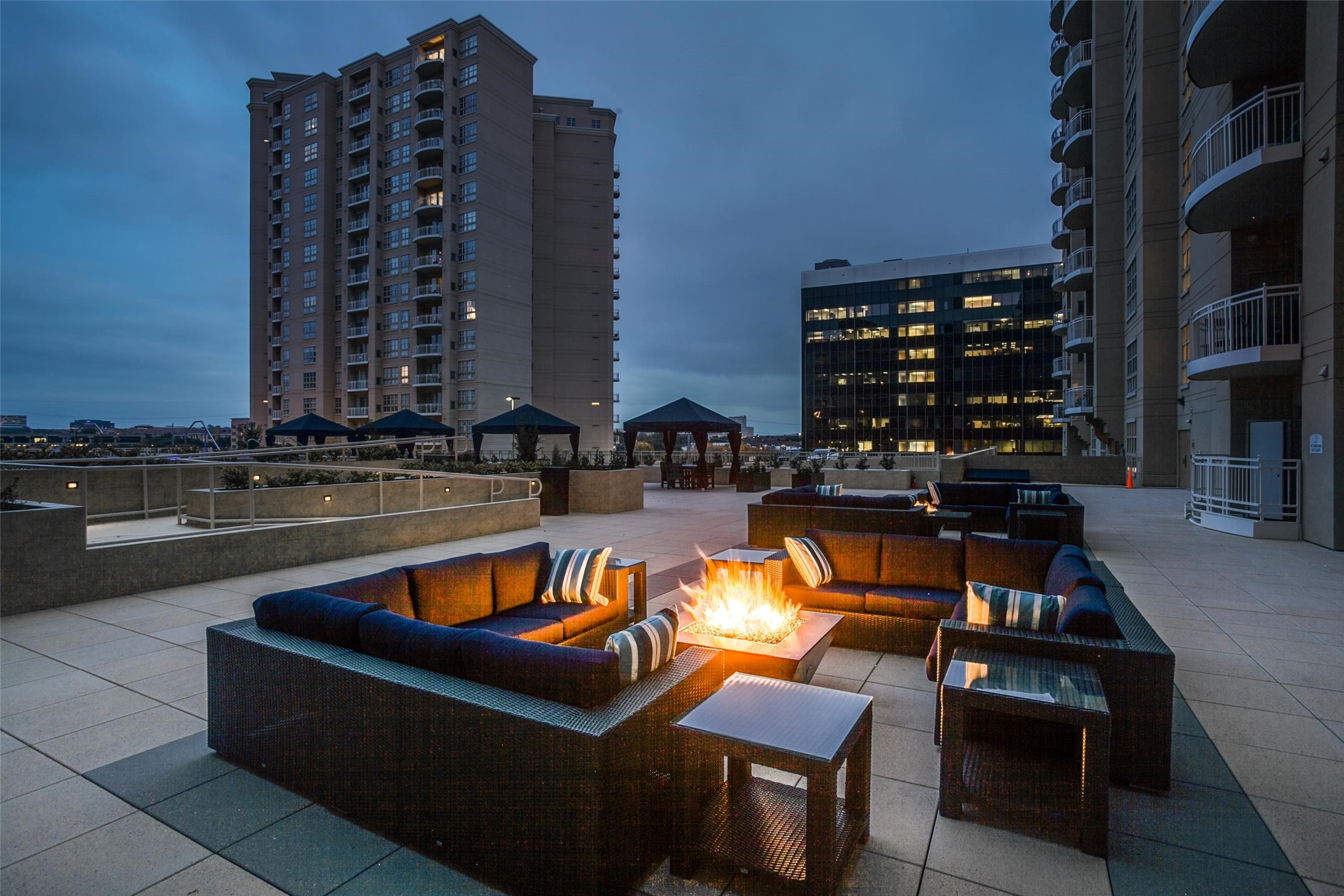 3225 Turtle Creek Boulevard Dallas TX 75219