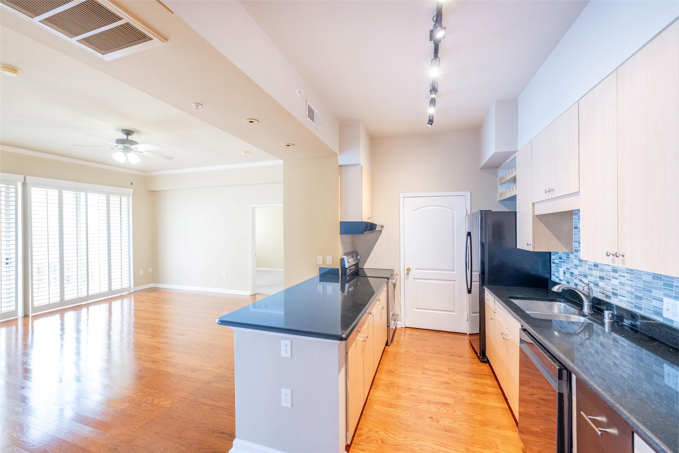 3225 Turtle Creek Boulevard Dallas TX 75219