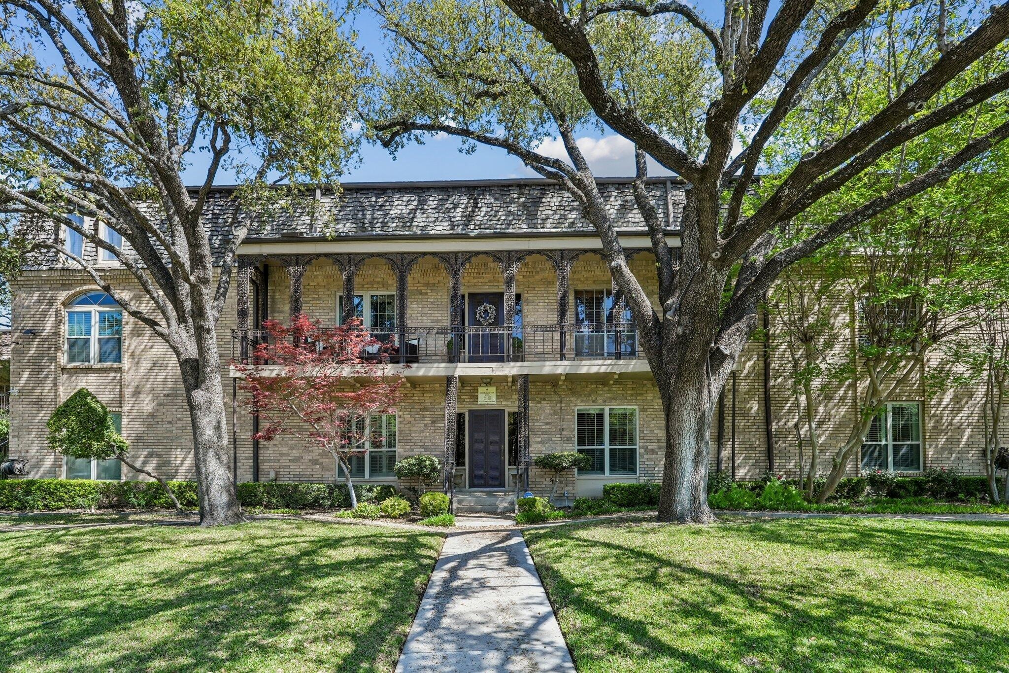 4312 Bellaire Drive S Fort Worth TX 76109
