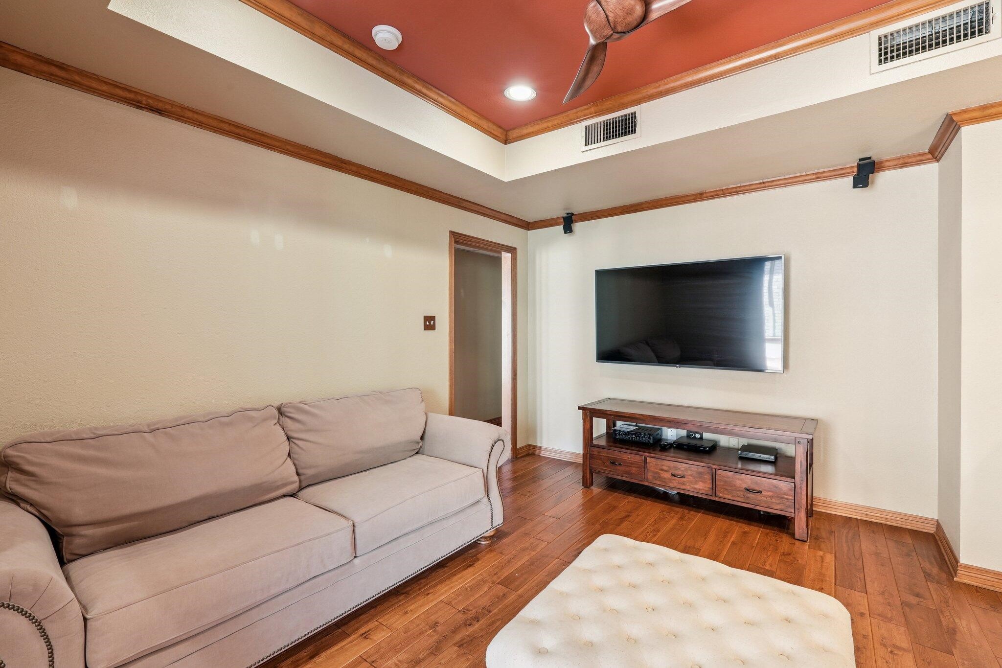 4312 Bellaire Drive S Fort Worth TX 76109