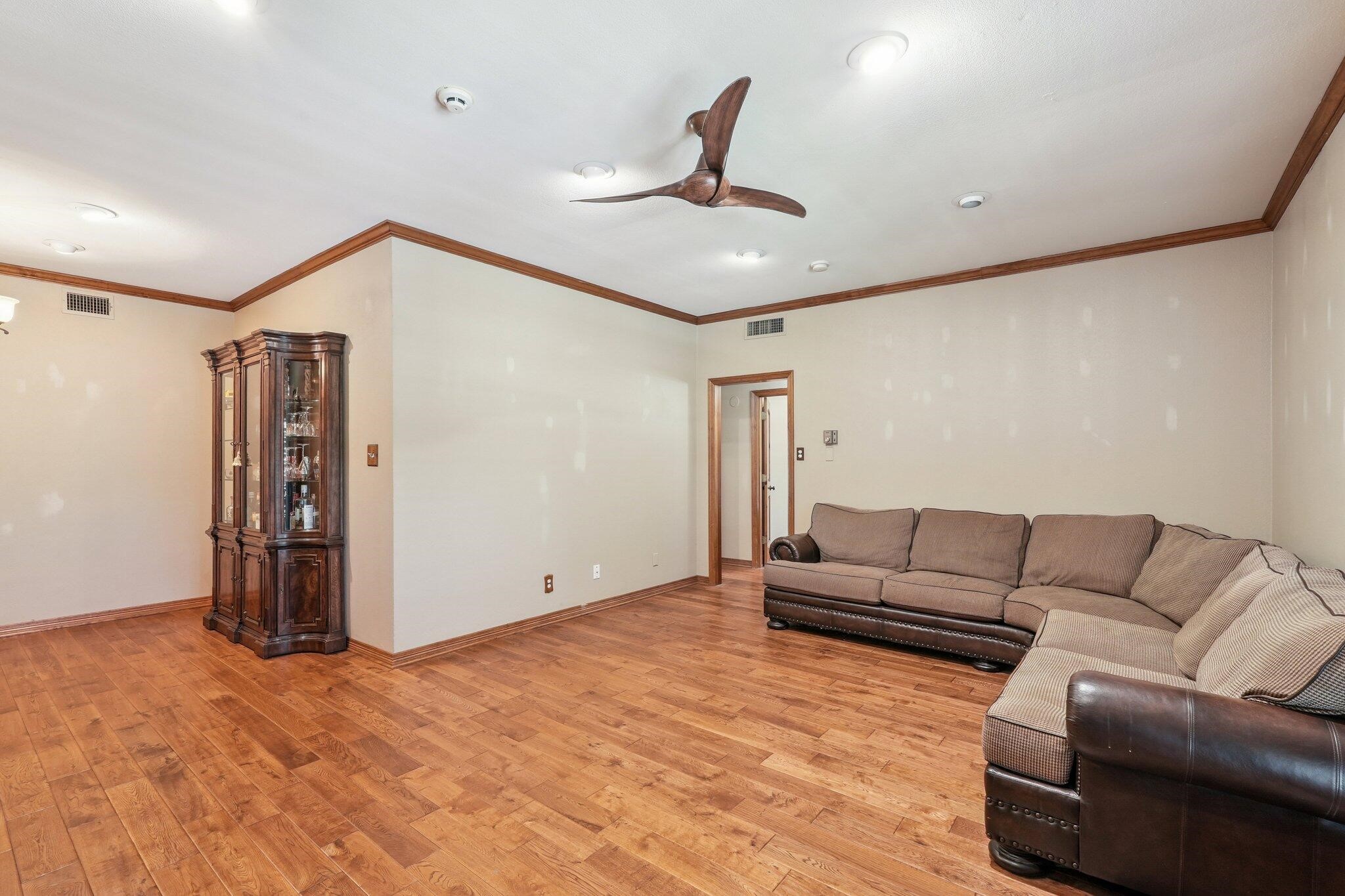 4312 Bellaire Drive S Fort Worth TX 76109
