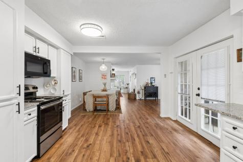 4921 Rollingwood Court Garland TX 75043