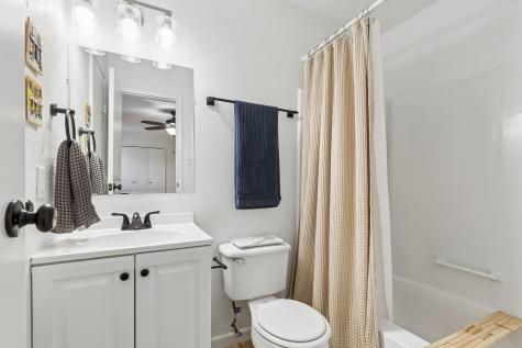 4921 Rollingwood Court Garland TX 75043